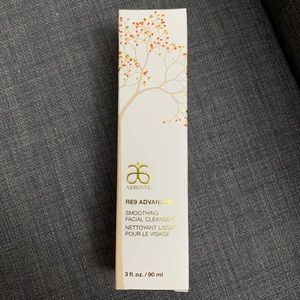 Arbonne RE9 Advanced Smoothing Facial Cleanser